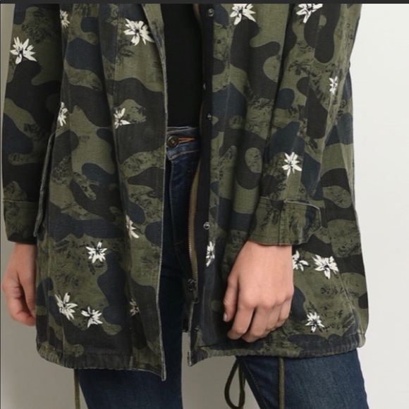 Last One CAMO FLORAL JACKET - Picture 3 of 8
